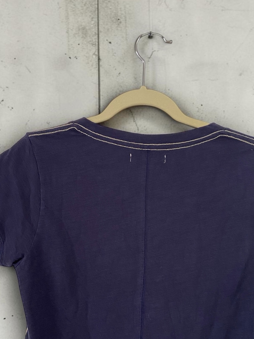 LABEL+thread Graphic Ava Tee - Picture 6 of 7